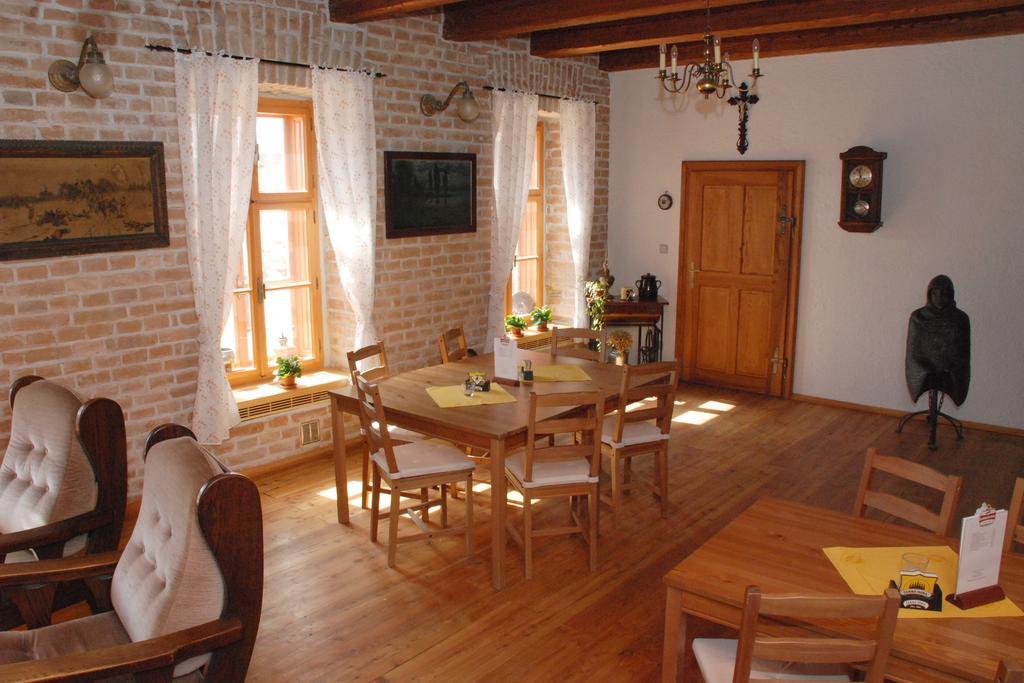 Rekreacni Areal Dvur Honetice Hotel Buitenkant foto