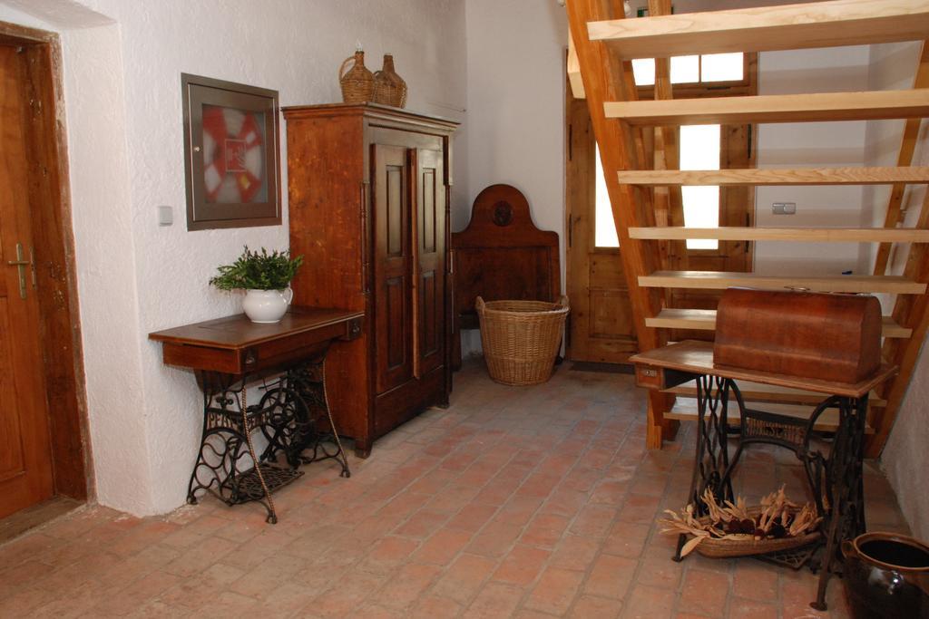 Rekreacni Areal Dvur Honetice Hotel Buitenkant foto